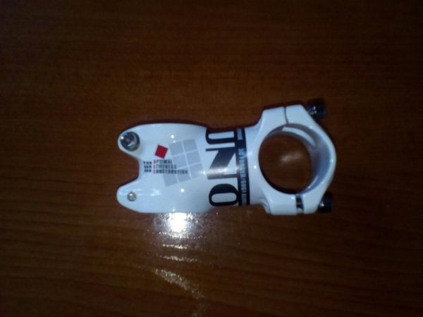 Uno.jpg