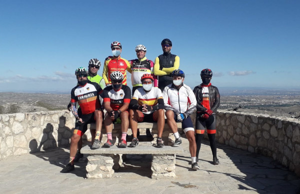 Finisher.jpeg (230 KiB) Visto 502 veces Finisher.jpeg